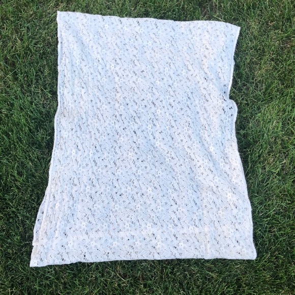 Cream lace infinity scarf - Picture 2 of 5
